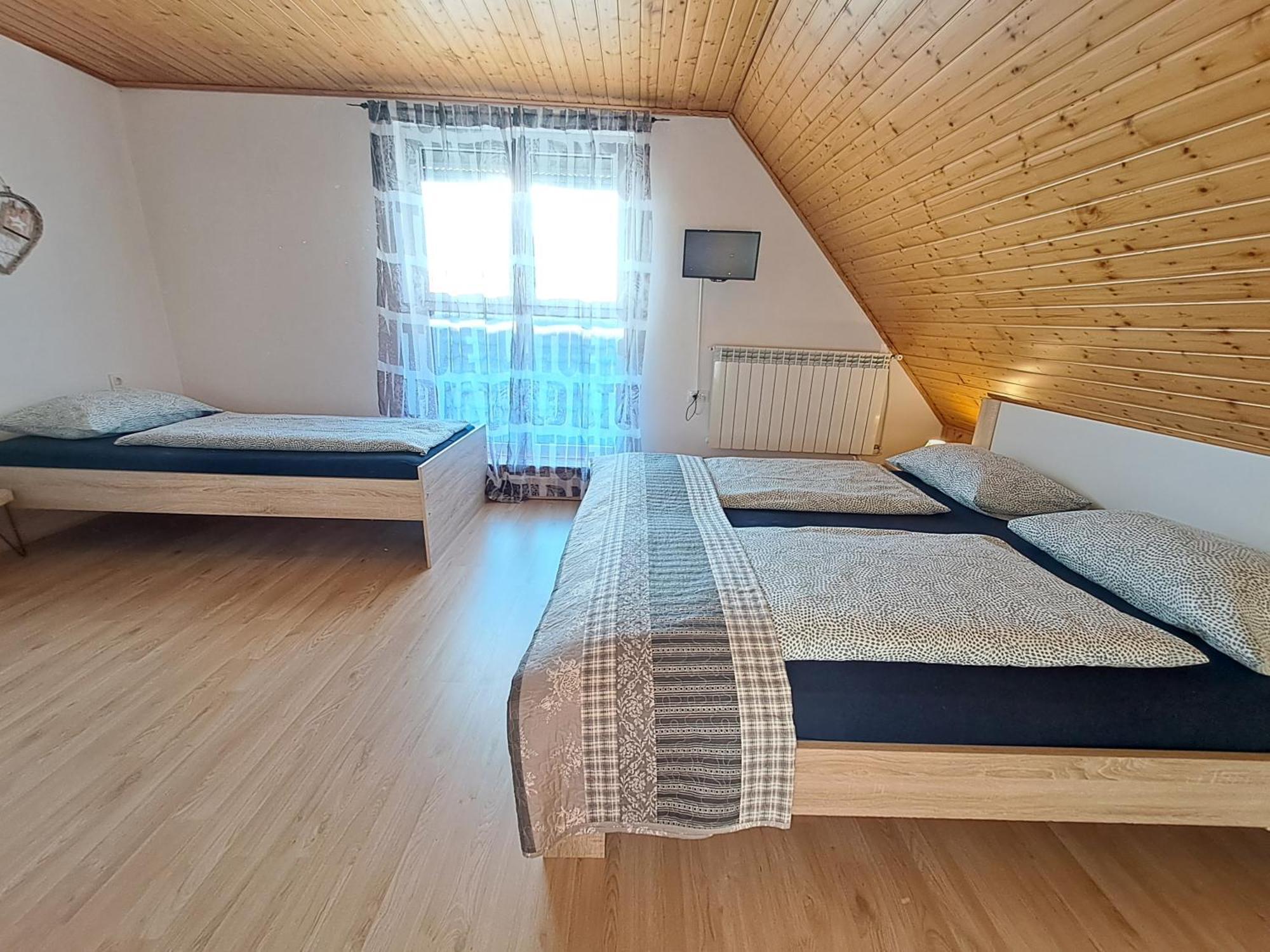 Apartments Rupnik Бовец Екстер'єр фото