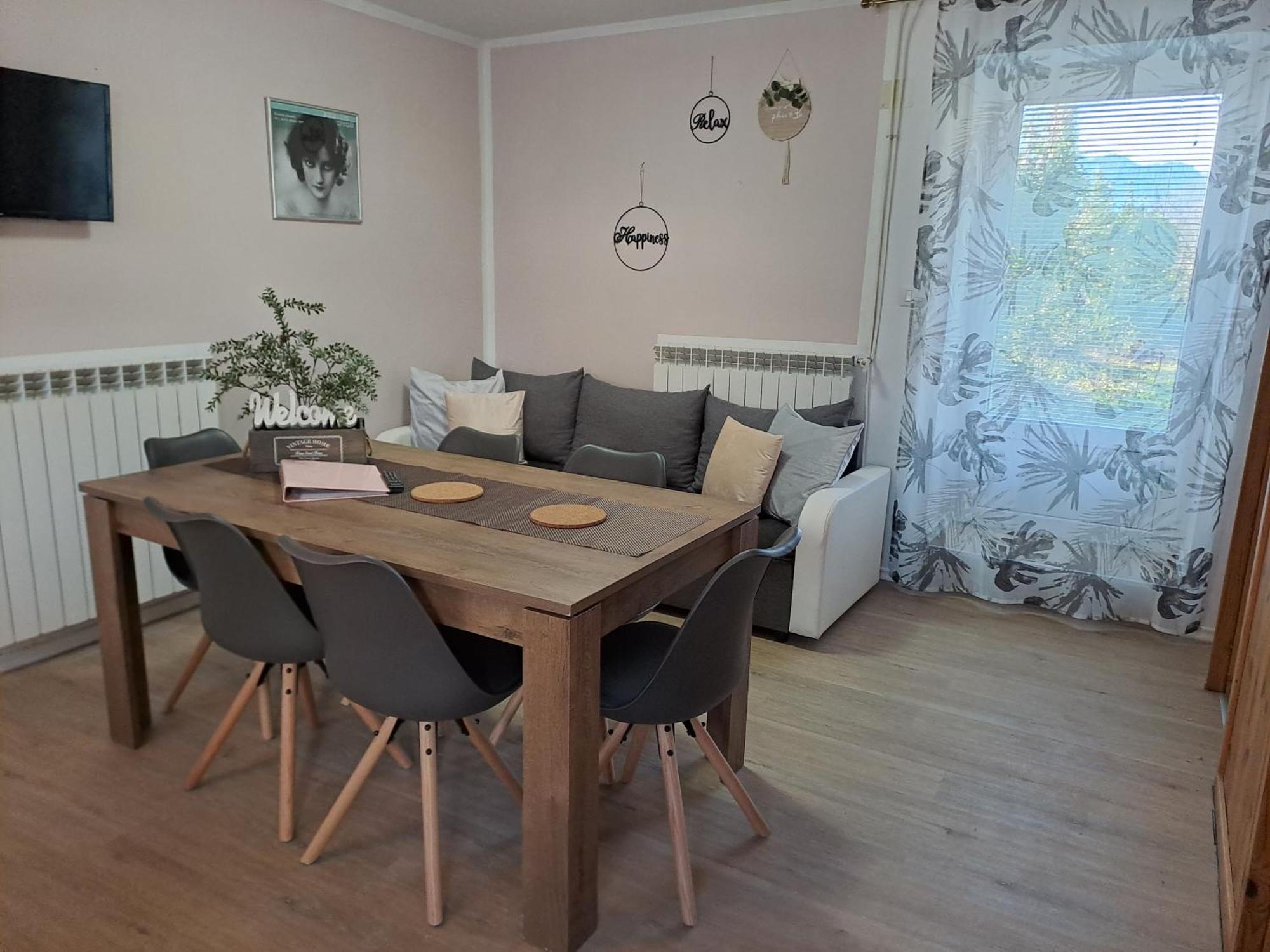 Apartments Rupnik Бовец Екстер'єр фото